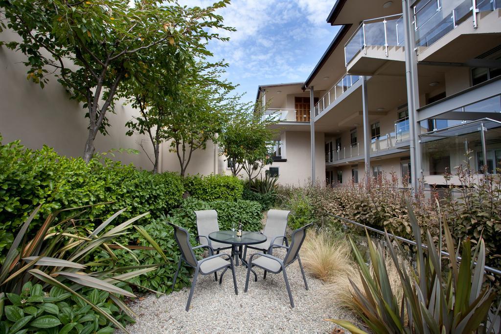 Lakeside Apartments Wanaka Exterior foto